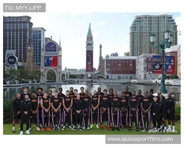 太阳主帅盛赞狄龙拼劲十足提升全队训练强度展现团队精神 太阳主帅盛赞狄龙拼劲十足提升全队训练强度展现团队精神