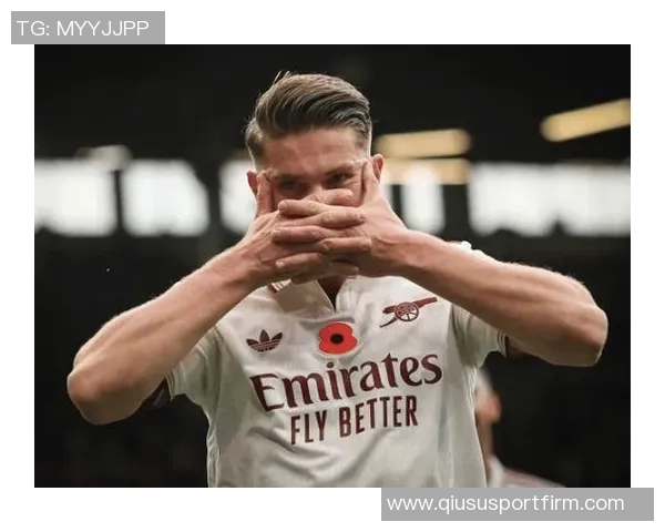 约克雷斯与前女友共度周末情感纠葛引发异国恋期待