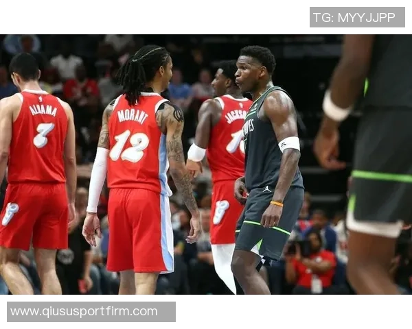 湖媒建议球队全力引进迪文岑佐提升进攻火力三分球将助力球队表现