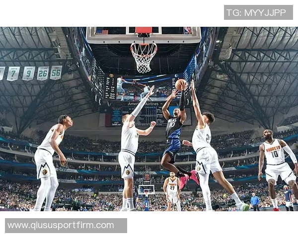 拉塞尔在场提升独行侠进攻效率显著下场后表现急剧下滑